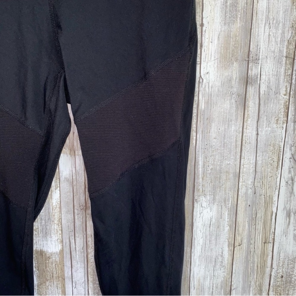 Zyia Black Leggings - Picture 2 of 6